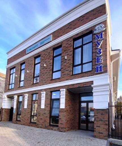 Файл:Динской музей здание.jpg