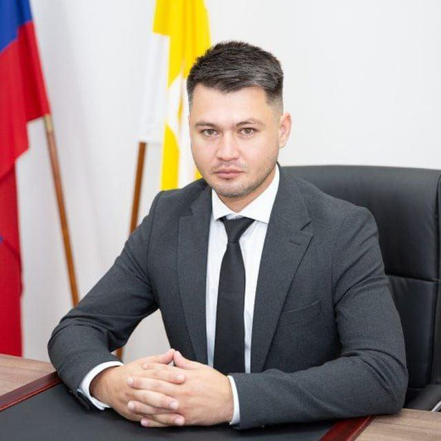 Заур Гурциев.png