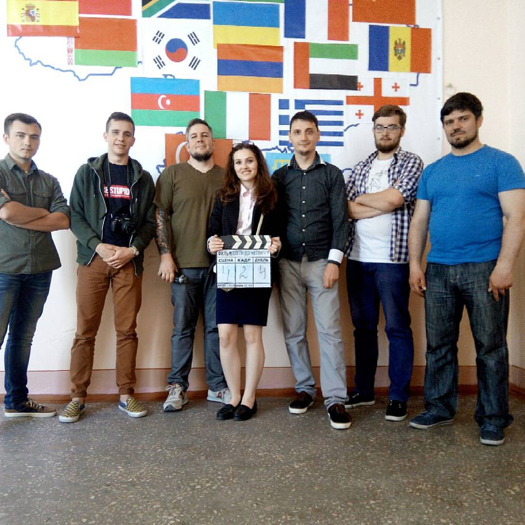 Команда фильма Успеть до четверга.jpg