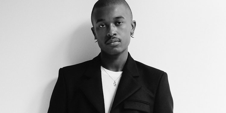 Файл:Максимилиан Дэвис, модельер.jpg