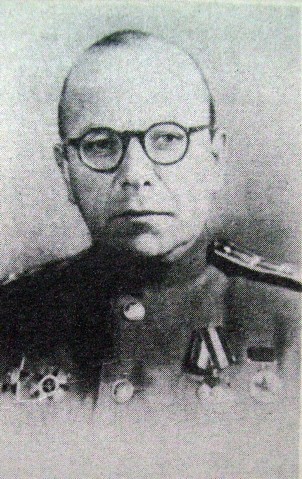 P14 gsgarfunkel--komandir39-gogvardeyskogotankovogopolkagvardiipolkovnik.jpg