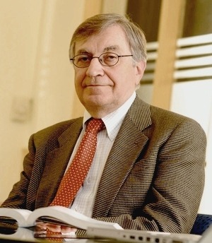 Copy of prof helpman bankok.jpg