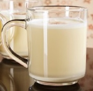 Файл:Молочно-ромовый (коктейль).jpg