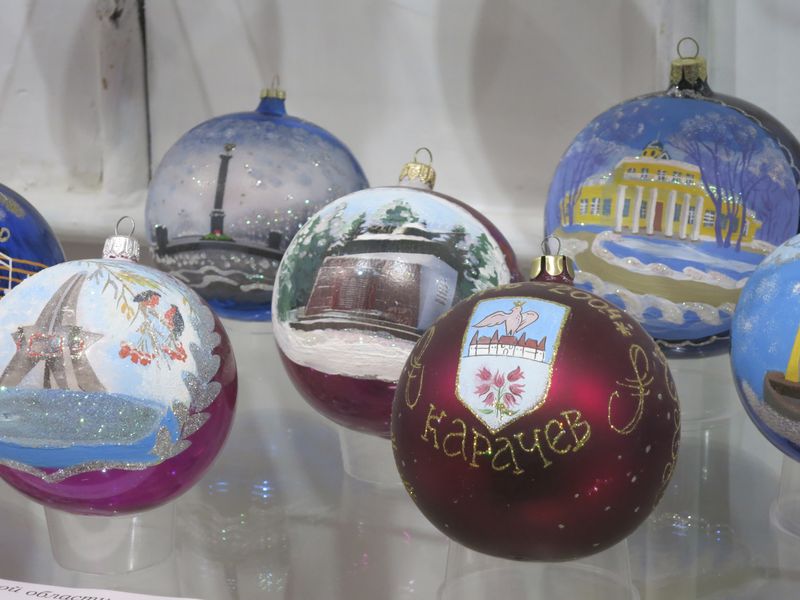 Карачевская фабрика ёлочных игрушек.jpg