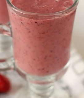 Файл:Ягодный (коктейль).jpg