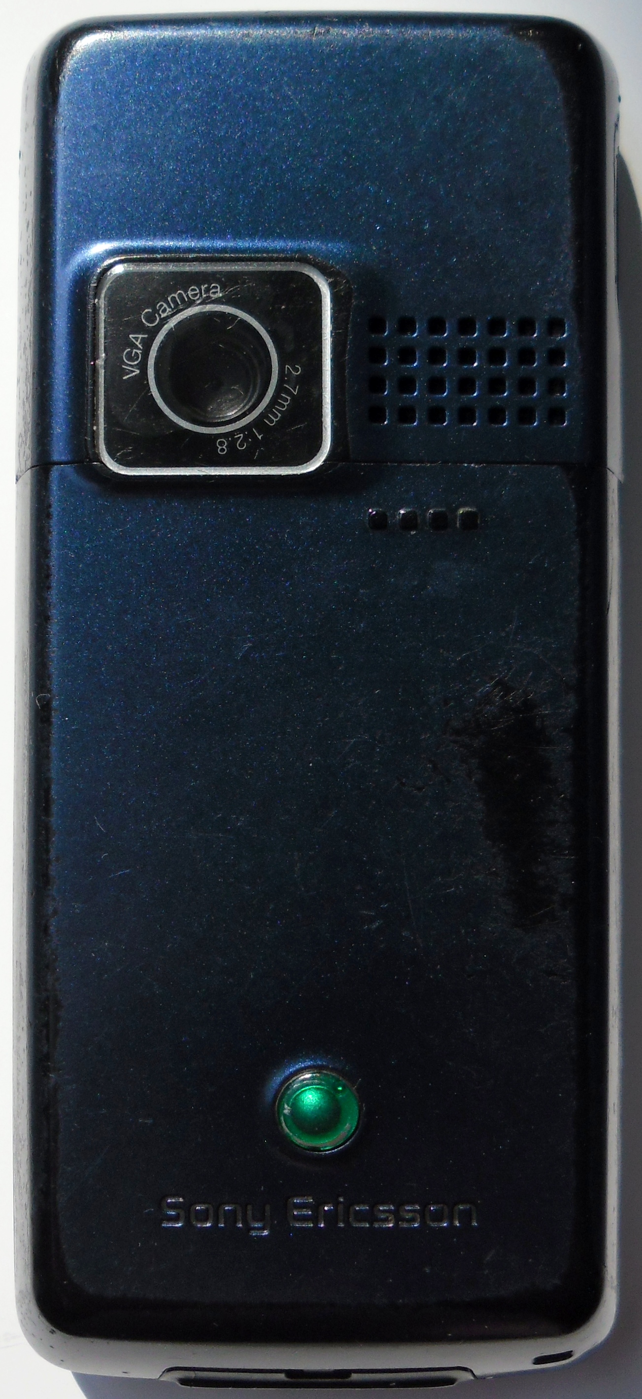 Вид со стороны камеры и задней крышки.