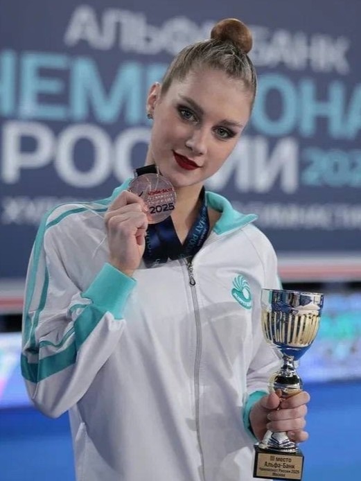 Файл:Нина Руслановна Олифиренко.jpg