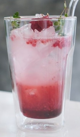 Мартини с шампанским (коктейль).jpg