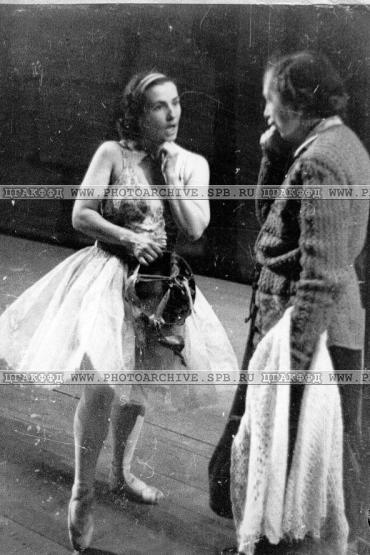 Ф. Балабина и А.Я.Ваганова во время репетиции балета Ц.Пуни «Эсмеральда».