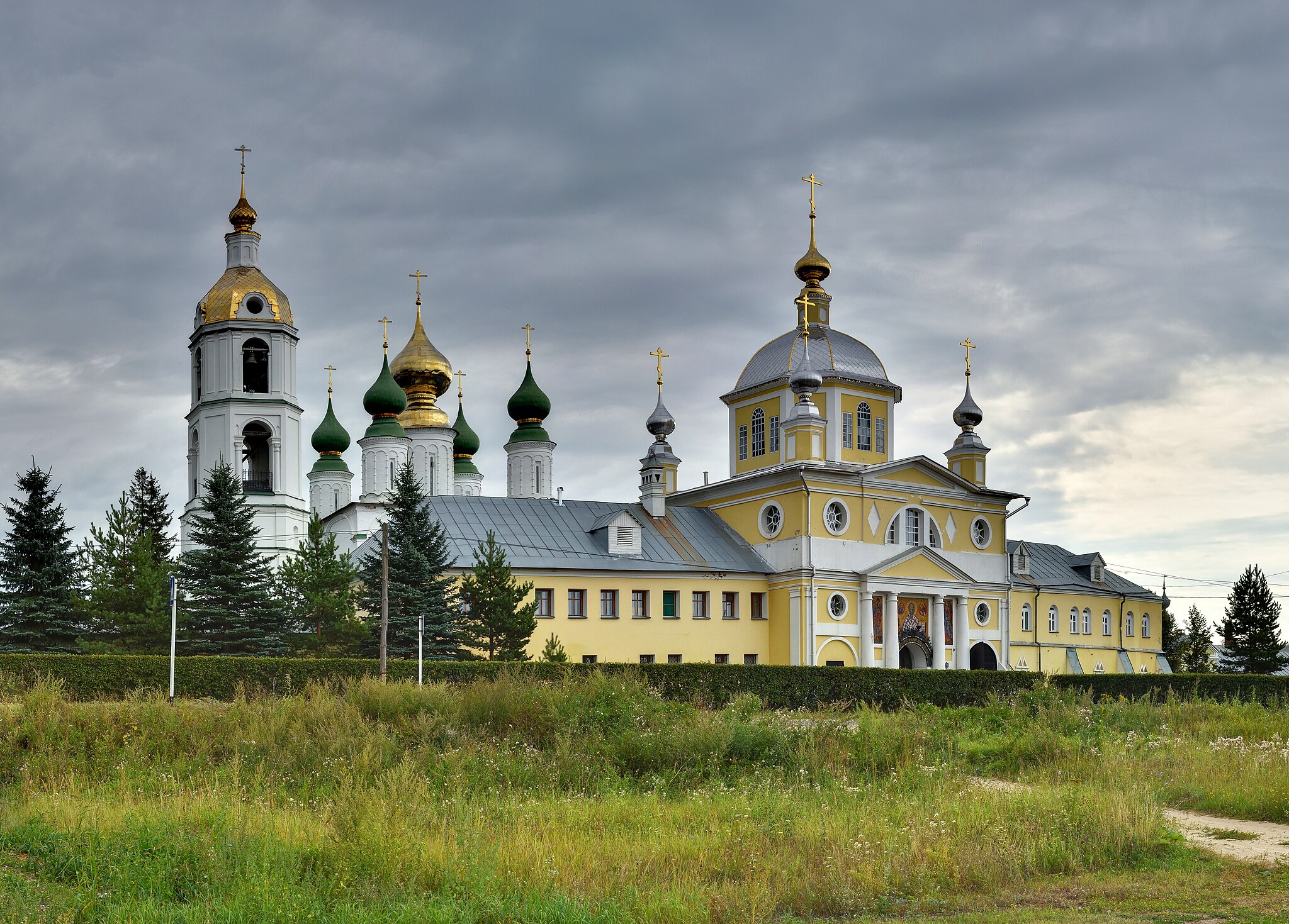 Общий вид Николо-Шартомского монастыря