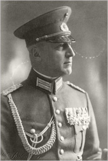 1807Johannes Zukertort.jpg