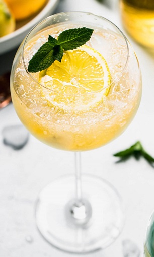 Лимончелло Шорле (коктейль).jpg