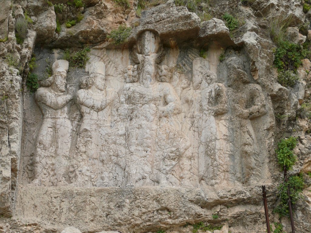 Sarab Bahram relief.jpg
