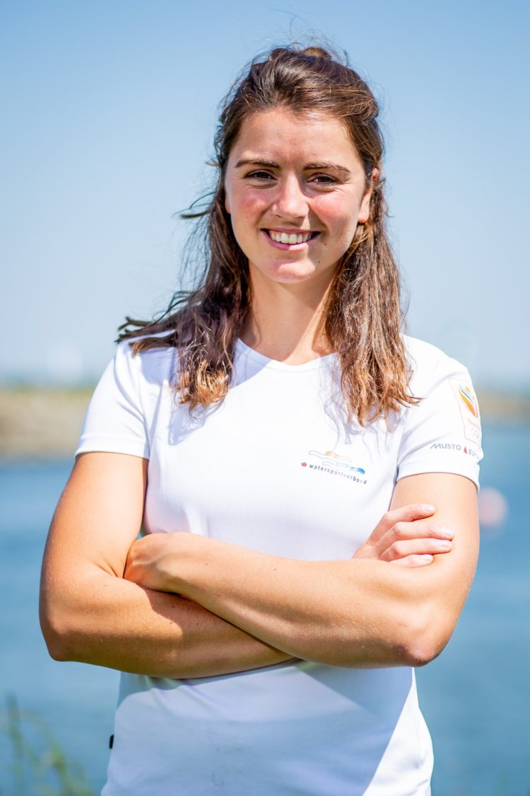 Файл:Аннетт Дютц.jpg