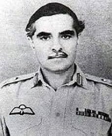 Gul Hassan Khan.png