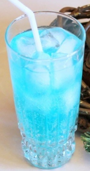 Файл:Белый медведь (коктейль) 2.jpg