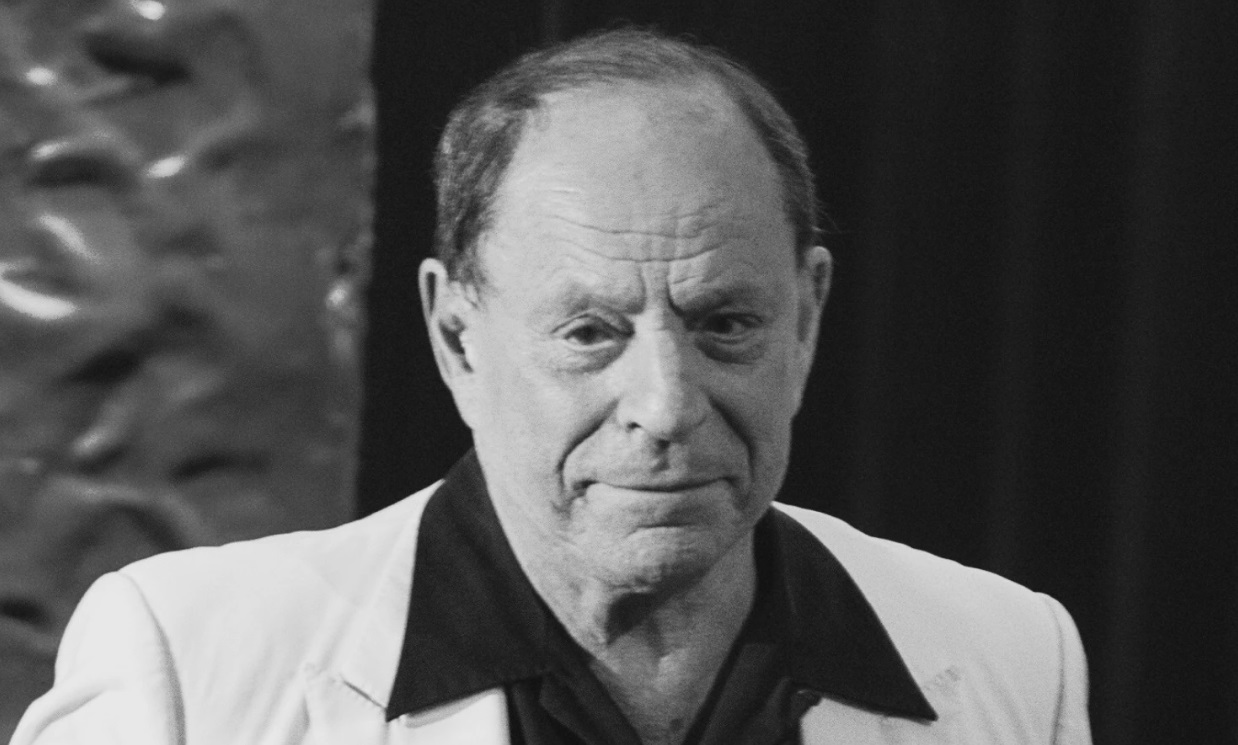 Шарль Дюмон черно-белая фотография.jpg