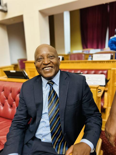 Элиджа Нгураре.jpg