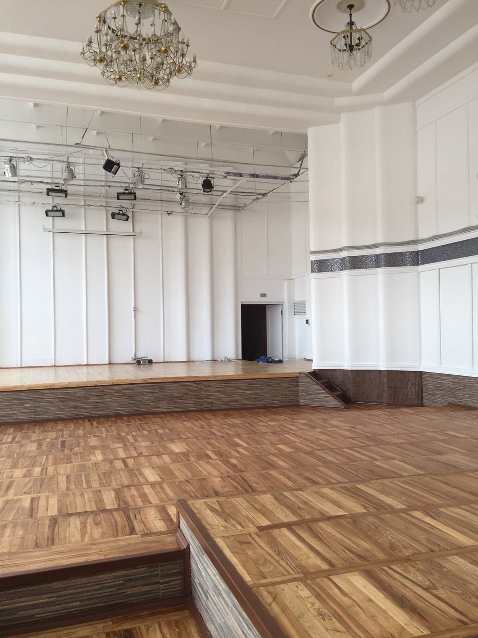 Актовый зал