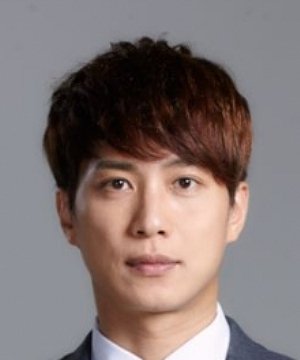 Ким Вон Чжун.jpg