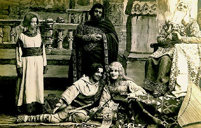 Лель — Ольга Книппер-Чехова, Берендей — Василий Качалов. МХТ, 1900