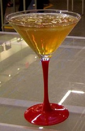 Файл:Итальянский Яблочный Мартини (коктейль).jpg