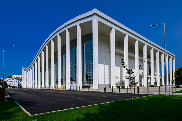 Файл:Центр водных видов спорта Волна.jpg