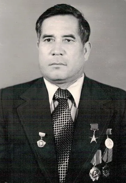 Абдурашитов Маджит.png