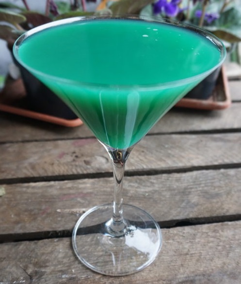 Файл:Зелёная Вдова (коктейль).jpg