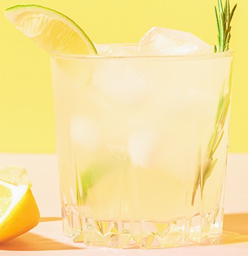 Файл:Светлый и бурный (коктейль).jpg