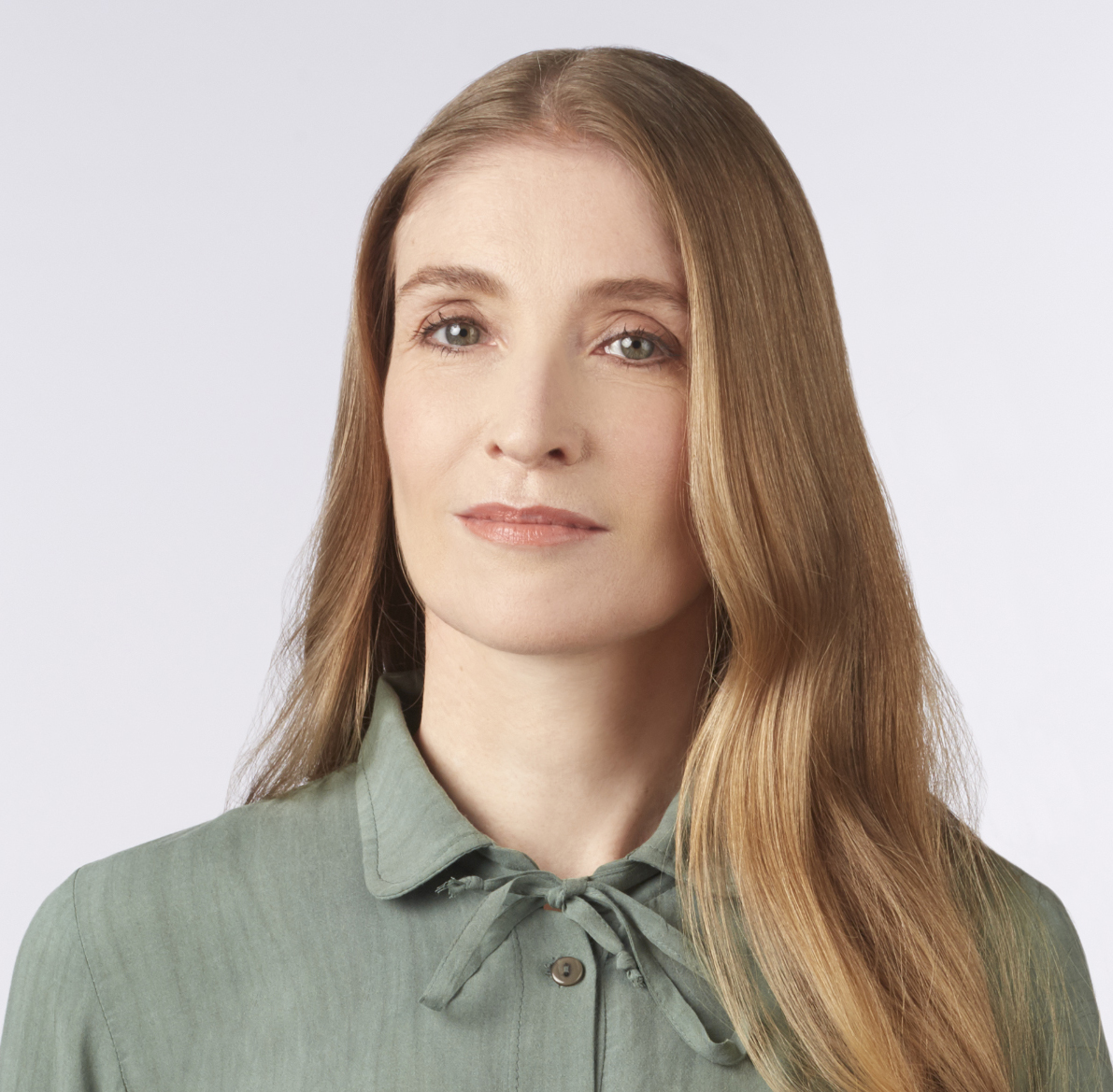 Daniela Schiller 001R-headshot.jpg