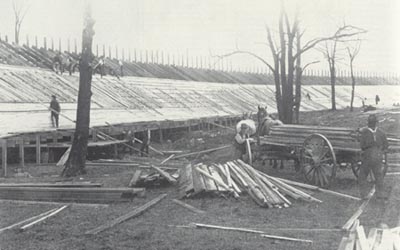 Файл:UniontownPennsylvaniaBoardTrack1916Construction.jpg
