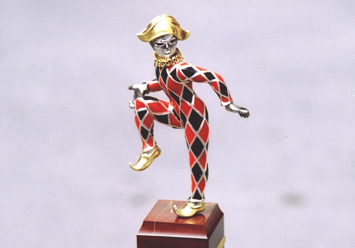 Файл:Арлекин статуэтка.jpg