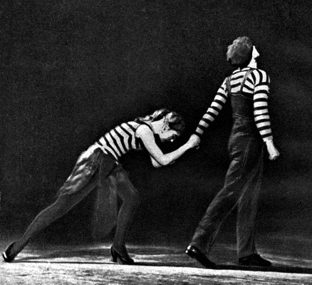 Юрий Мальцев и Любовь Войшнис в миниатюре «Встреча» на музыку Б. П. Кравченко (балет «Хореографические миниатюры», балетмейстер Л. В. Якобсон)