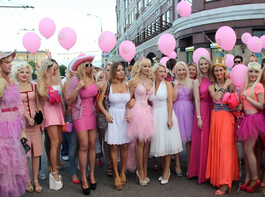 Файл:Всемирный день блондинок.png