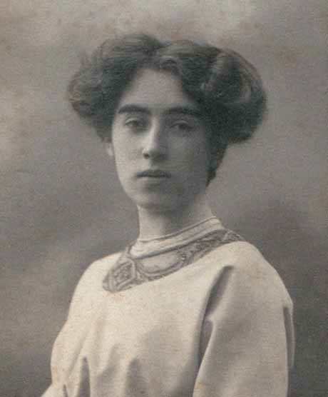 Фотография Е. И. Киркальди около 1910 года