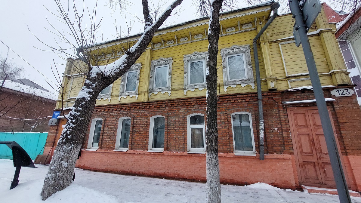 Файл:Музей археологии Поволжья.jpg