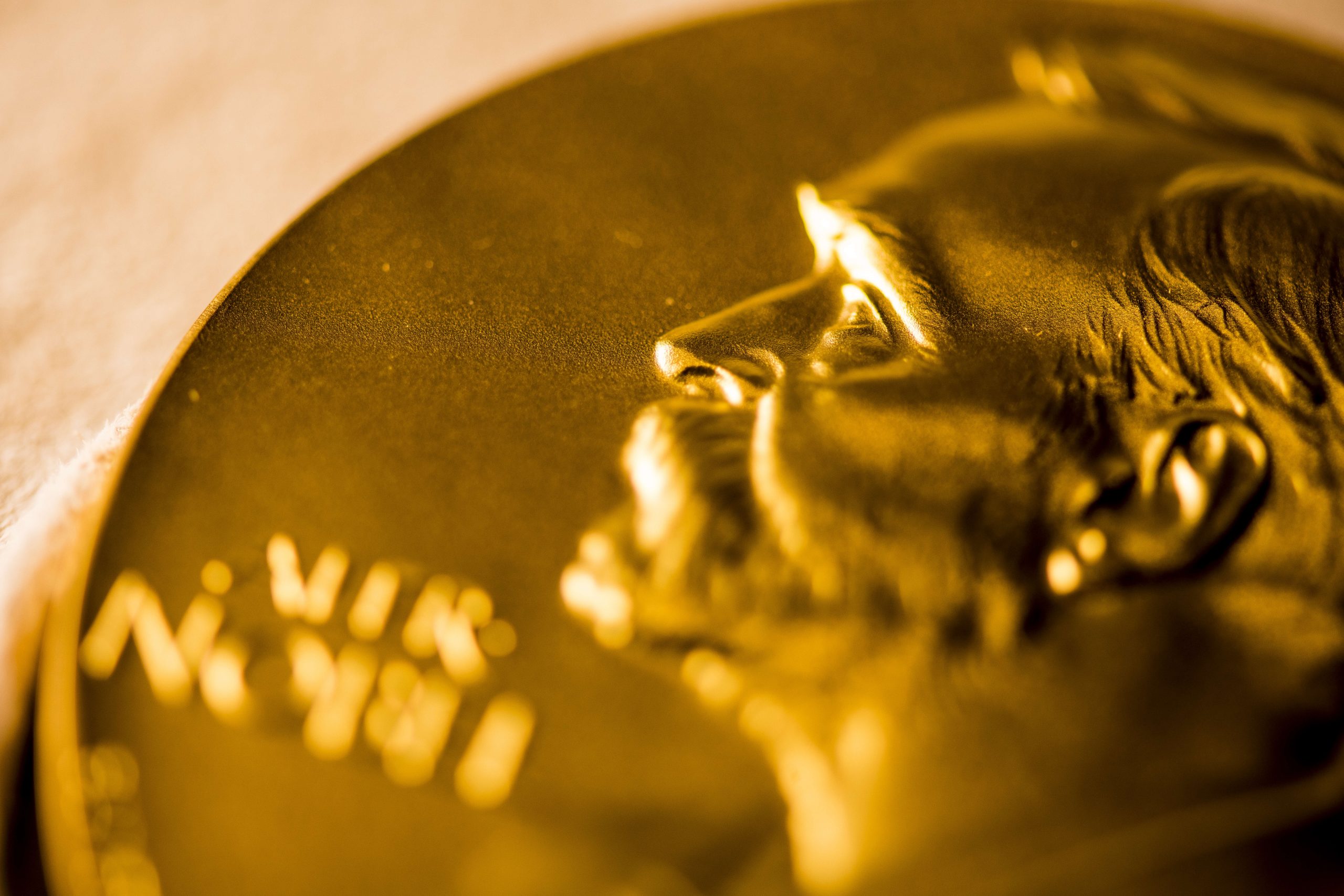 Файл:Нобелевская премия.jpg