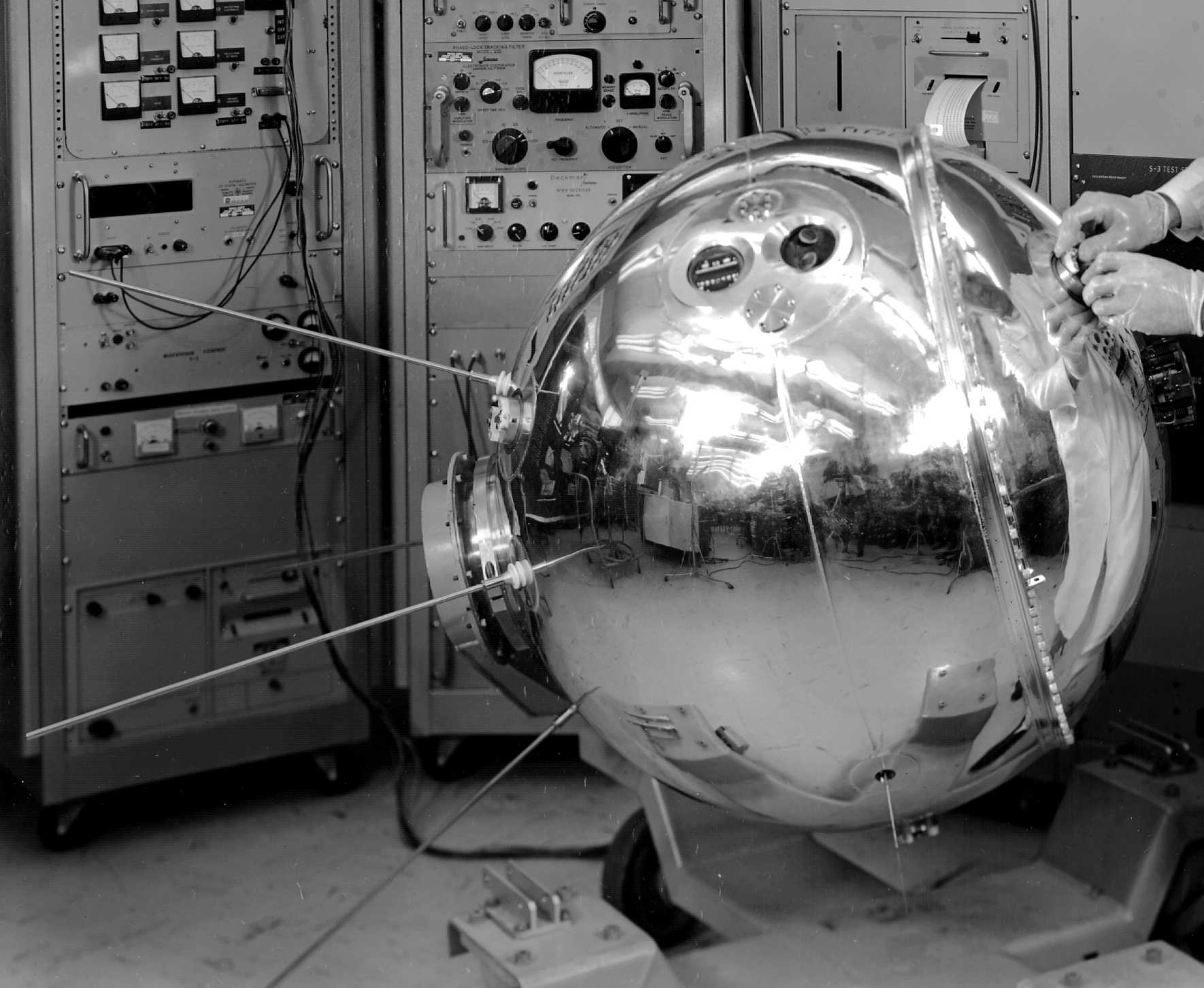 Файл:ae-a explorer-17.jpg