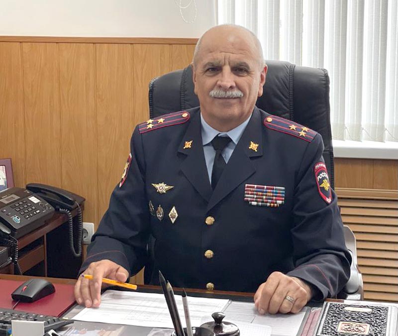 Engels gadzhimagomedov1.jpg