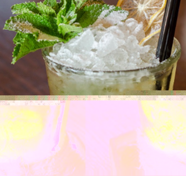 Файл:Ванильный мятный джулеп (коктейль).jpg