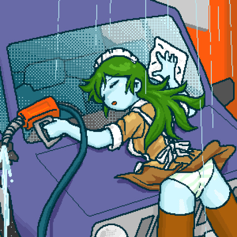 Пытается мыть машину