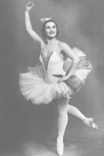 Фея Балабина — Жанна («Пламя Парижа», 1936)