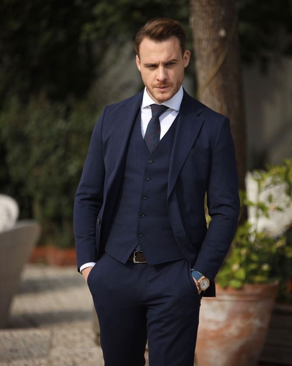 Серкан Болат