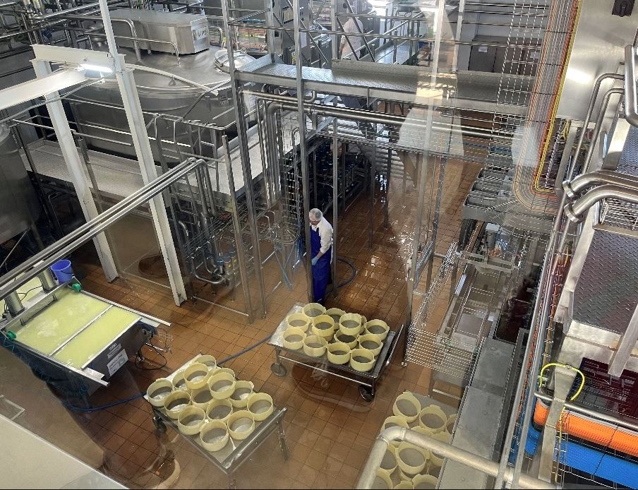 Фрагмент производственной зоны Угличского сыродельно-молочного завода