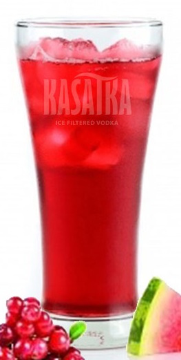 Файл:Арбузно-клюквенный пунш с водкой и ликёром (коктейль).jpg