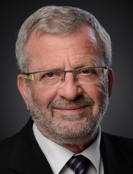 Lobby yitzhak petrtburg.jpg