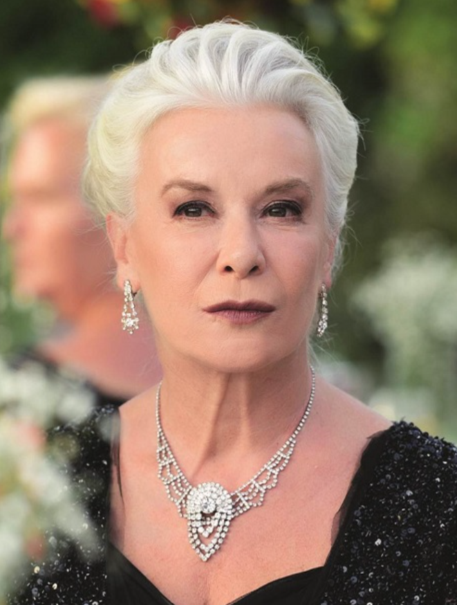 Импек Билгин актриса.png