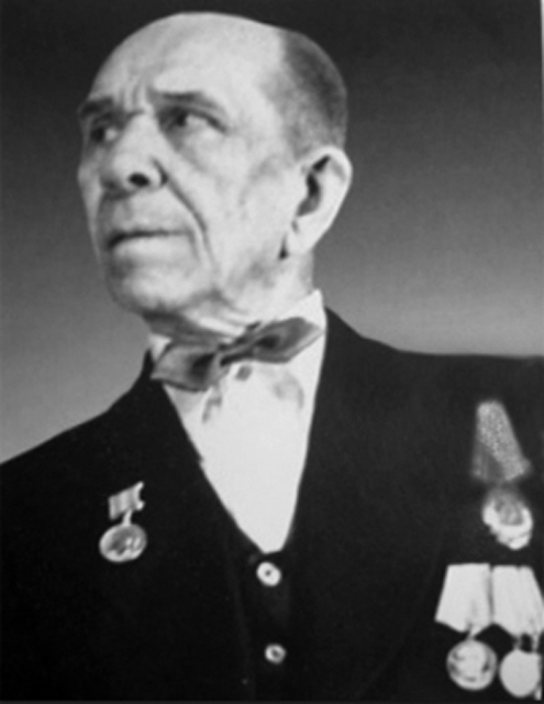 Художественный руководитель Ойротской национальной театральной студии Иван Степанович Забродин