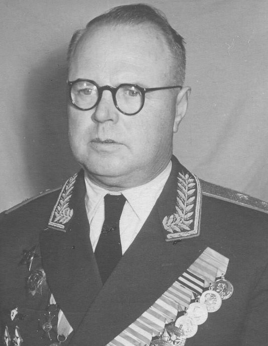 Пётр Иванович Калиниченко.jpg